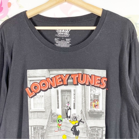 Looney Tunes Cartoons Graphic Print Black Long Sleeves Crew Neck Shirt L - Picture 2 of 6